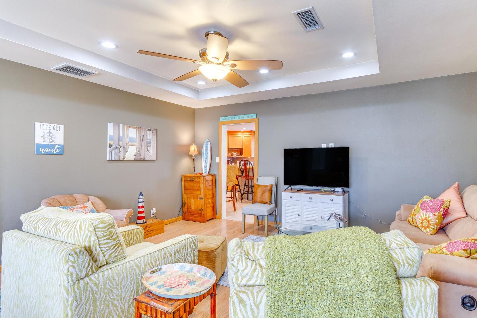 Pensacola Home With Private Spa Walk To Beach! Luaran gambar